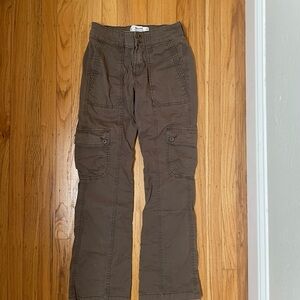Hollister Mid rise Relaxed Cargo Pants